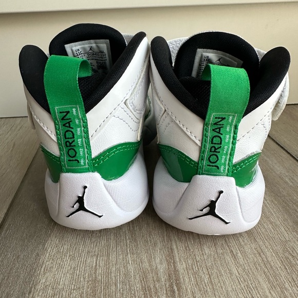 Jordan Jumpman Two Trey Preschool Boys' Shoe - Picture 3 of 6